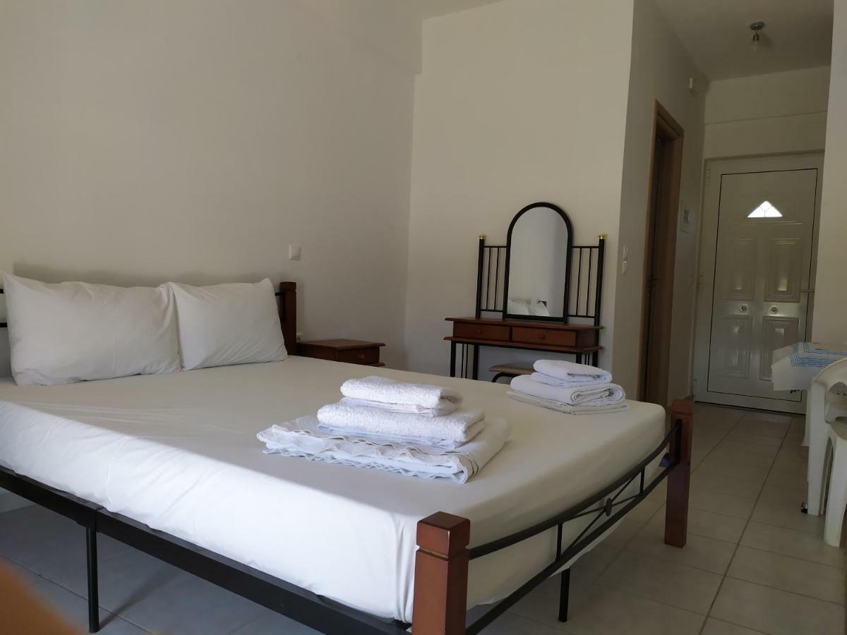 Makinia Beach Nafpaktos Екстериор снимка
